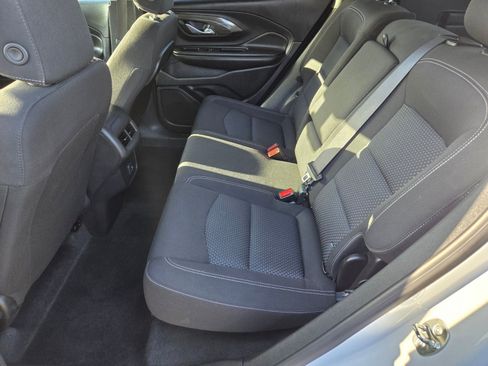 Used 2024 GMC Terrain SLE FWD image 11