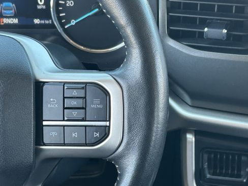 Used 2024 Ford Expedition XLT RWD image 25