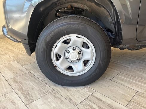 Used 2023 Toyota Tacoma SR AWD/4WD image 29
