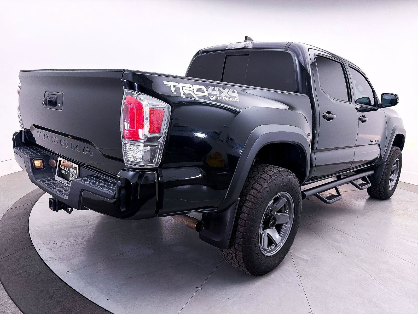 Used 2020 Toyota Tacoma TRD Off-Road w/ Technology Package AWD/4WD image 20