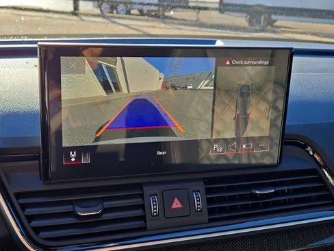 Used 2024 Audi SQ5 Prestige image 18