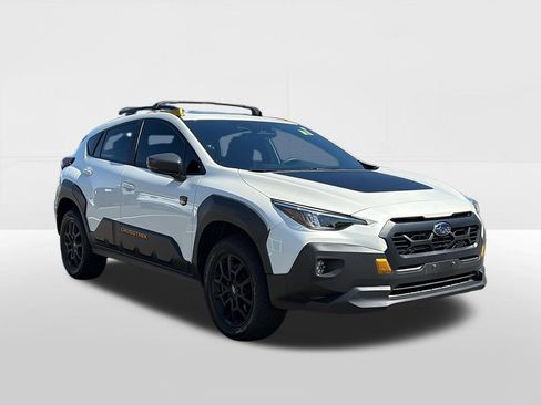 Used 2024 Subaru Crosstrek 2.5i Wilderness AWD/4WD image 2