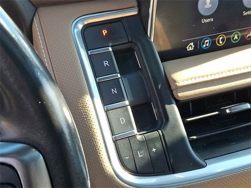 Certified 2021 Chevrolet Tahoe Premier w/ Premium Package image 16