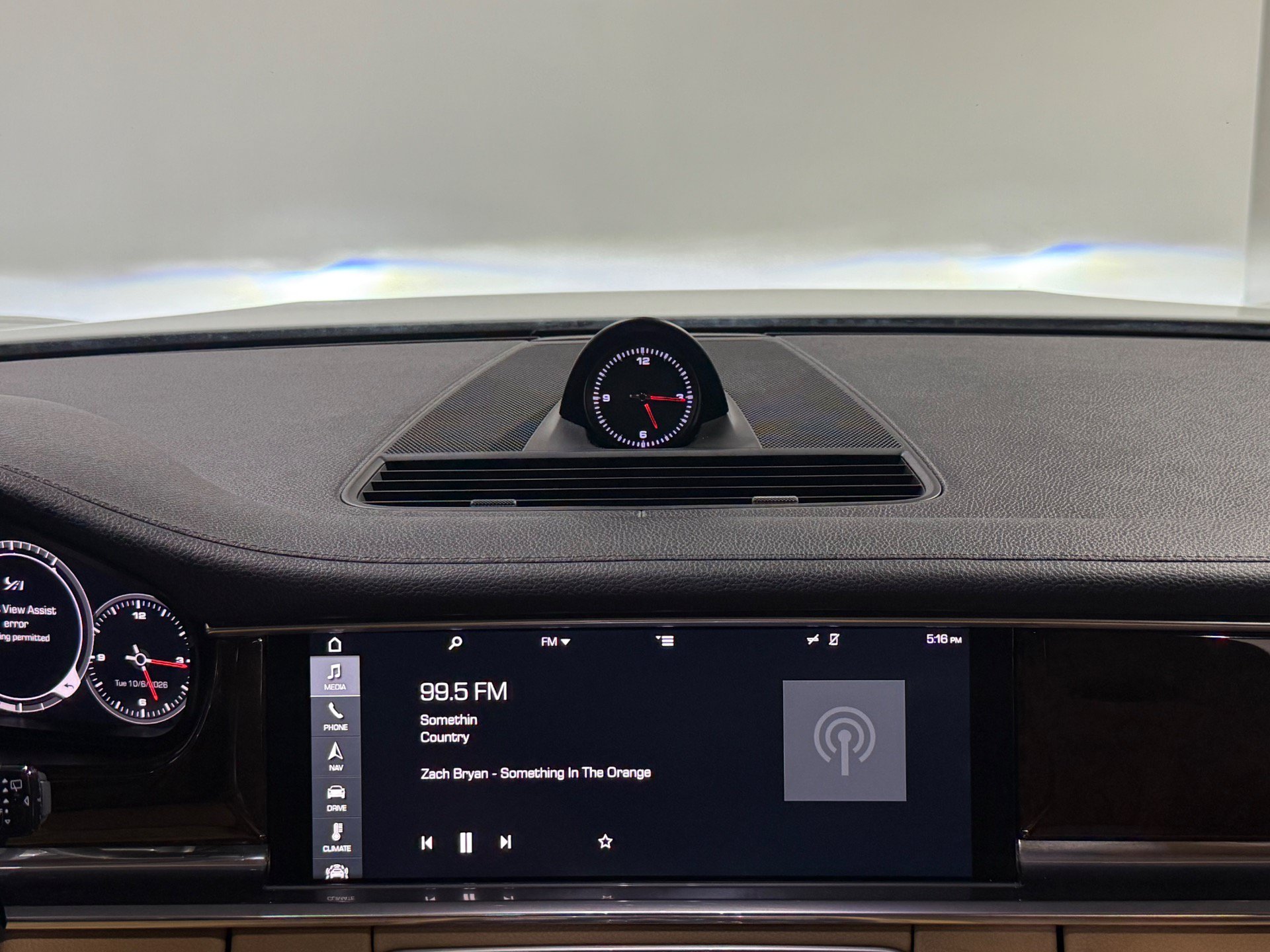 Used 2017 Porsche Panamera 4S AWD/4WD image 33