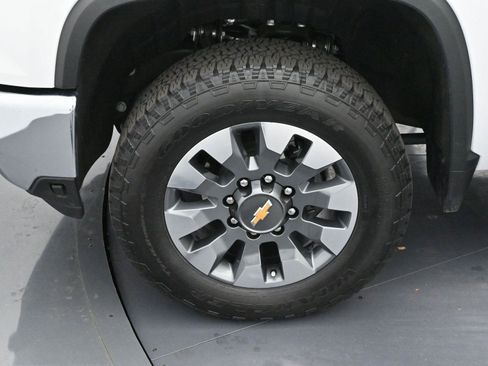 Used 2025 Chevrolet Silverado 2500 LT w/ All Star Edition image 31