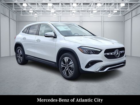 New 2026 Mercedes-Benz GLA 250 4MATIC image 1