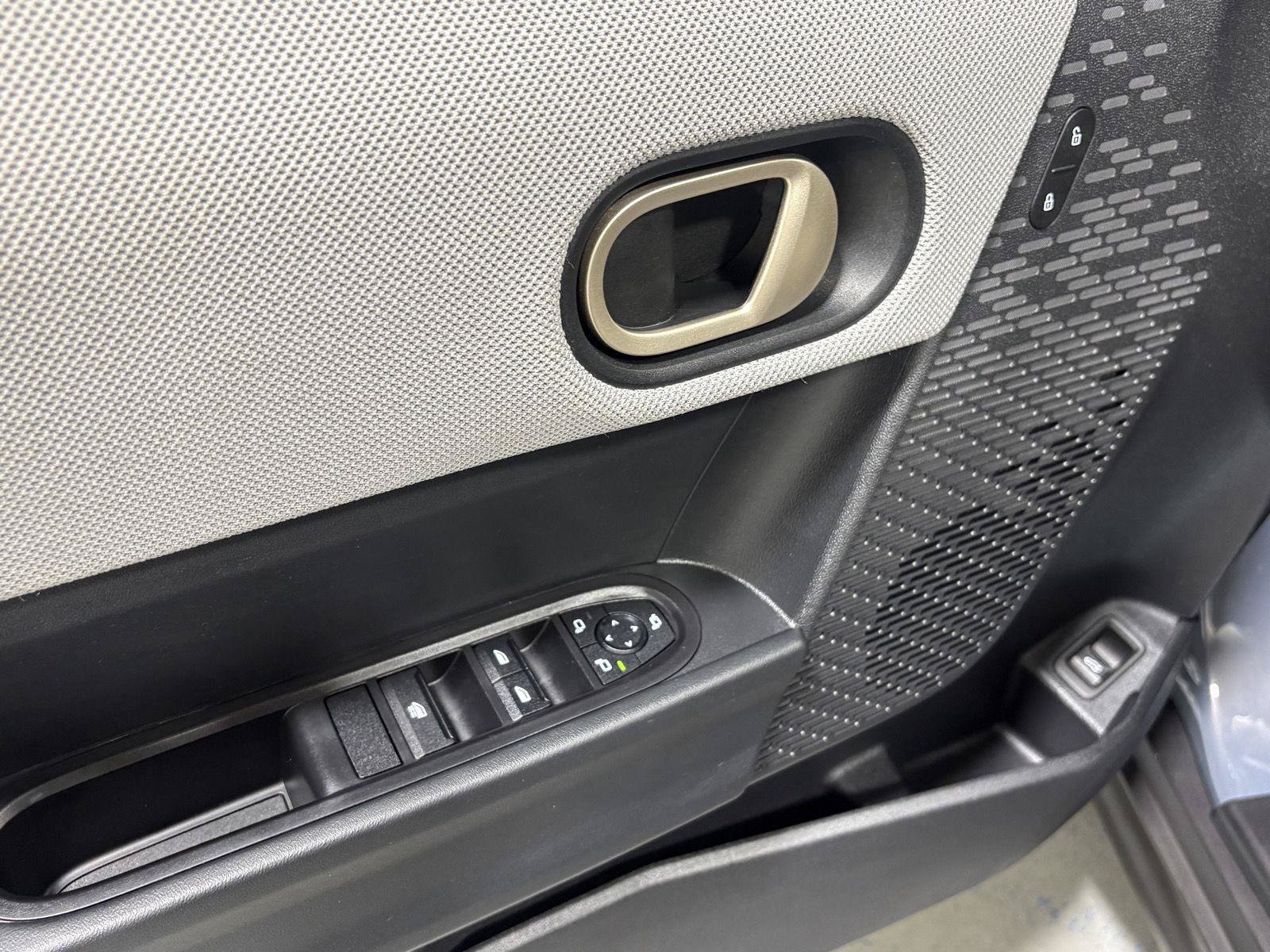 Used 2026 MINI Cooper S FWD image 24