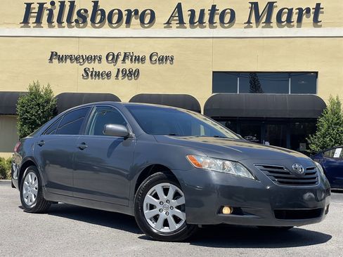 Used 2007 Toyota Camry XLE FWD image 1