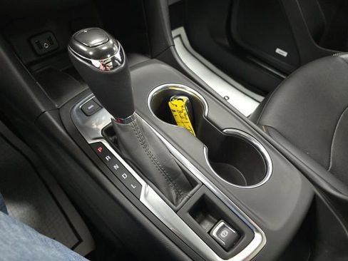 Certified 2018 Chevrolet Equinox Premier image 16