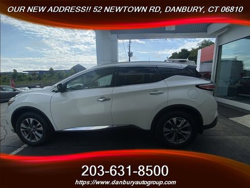 Used 2018 Nissan Murano SL w/ Moonroof Package AWD/4WD image 2