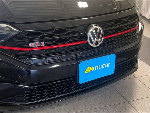 Used 2019 Volkswagen Jetta GLI FWD image 30