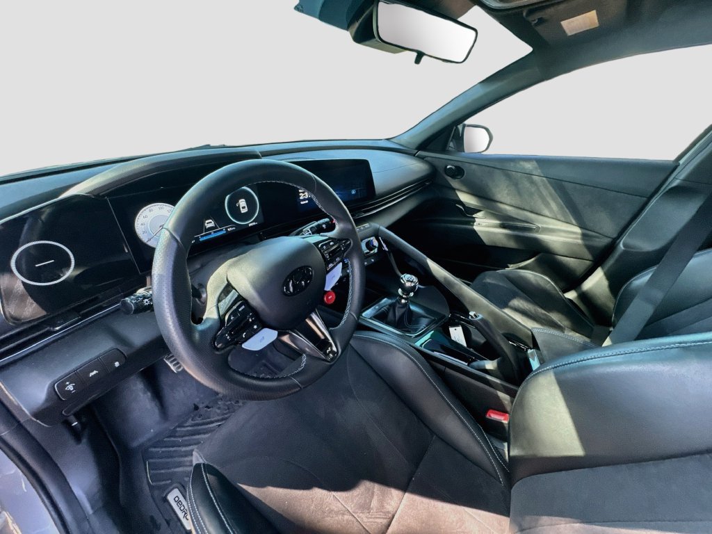 Used 2022 Hyundai Elantra N w/ Preferred Accessory Package FWD image 9