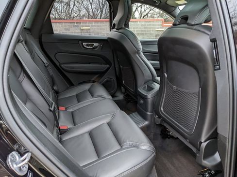 Certified 2024 Volvo XC60 T8 Ultimate w/ Climate Package image 25