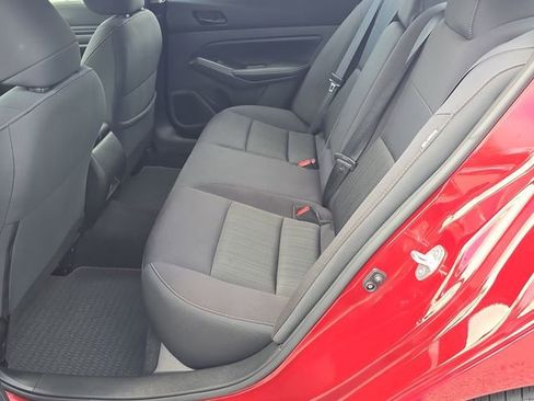 Certified 2024 Nissan Altima 2.5 SV FWD image 16