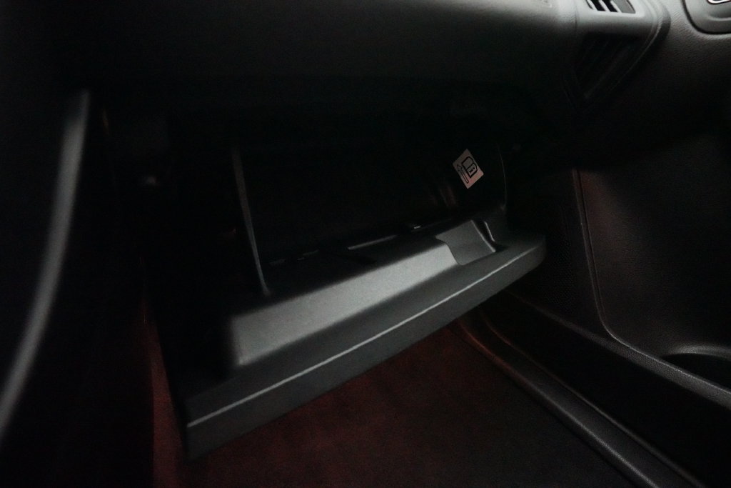 Used 2016 Ford Focus SE w/ SE Sport Package FWD image 26