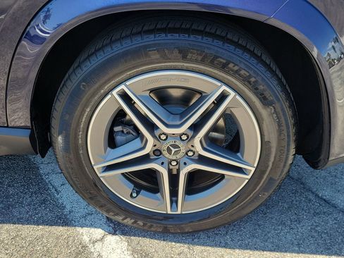Used 2022 Mercedes-Benz GLE 450 4MATIC image 11