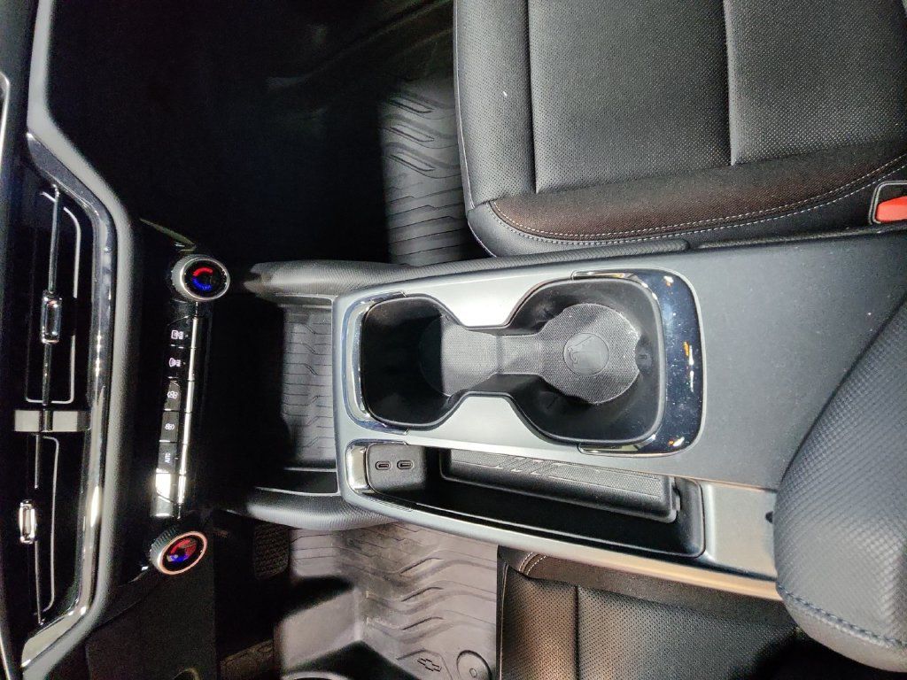 Used 2024 Chevrolet Equinox EV RS AWD/4WD image 23
