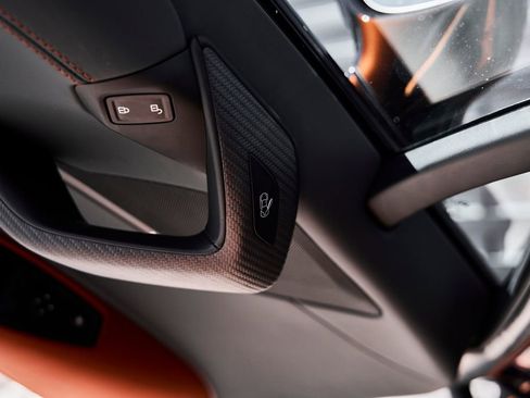 Used 2019 BMW i8 Coupe AWD/4WD image 32