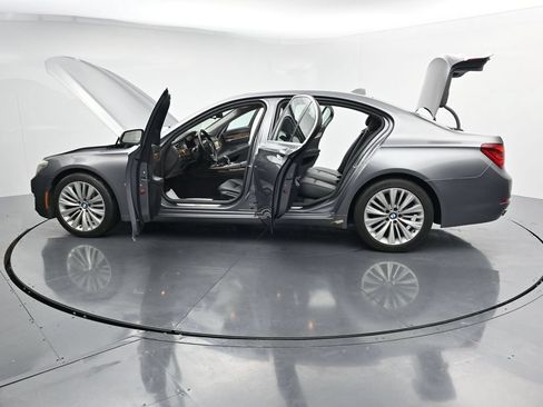 Used 2015 BMW 740i RWD image 42