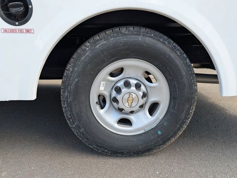 New 2024 Chevrolet Express 3500 1WT w/ Power Convenience Package image 16