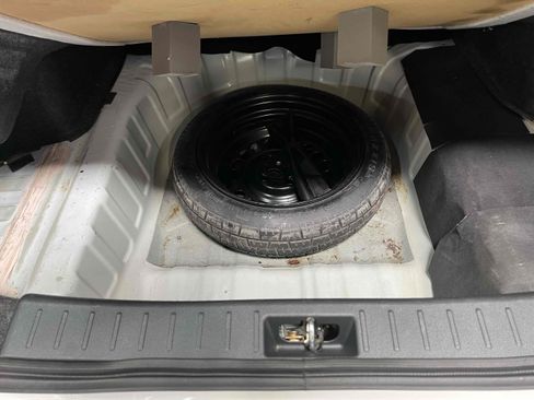 Used 2020 Nissan Versa SR FWD image 64