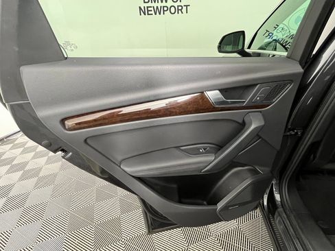 Used 2019 Audi Q5 2.0T Premium Plus w/ Premium Plus Package image 27