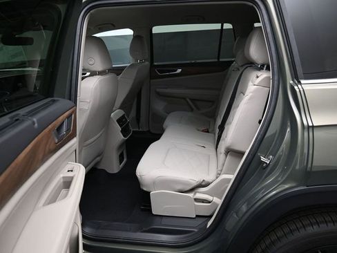 New 2026 Volkswagen Atlas SE AWD/4WD image 11