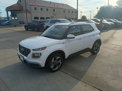 Used 2025 Hyundai Venue SEL