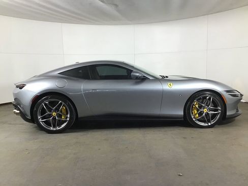 Certified 2022 Ferrari Roma RWD image 8
