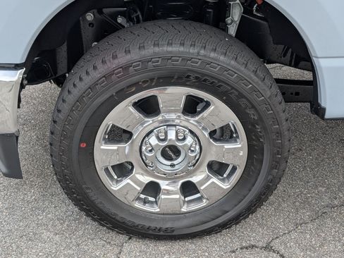 New 2026 Ford F250 King Ranch w/ Chrome Package AWD/4WD image 13