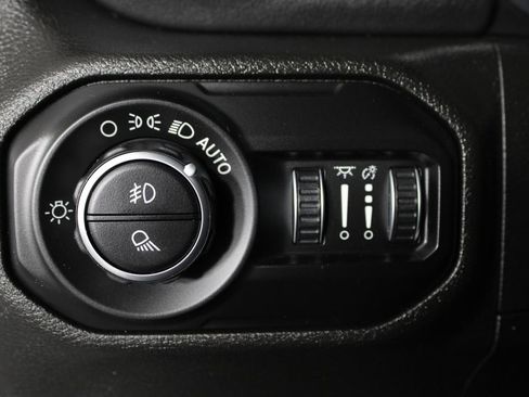 Used 2020 Jeep Gladiator Overland w/ LED Lighting Group image 25