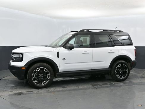 Used 2025 Ford Bronco Sport Outer Banks w/ Outer Banks Tech Package+ AWD/4WD image 13