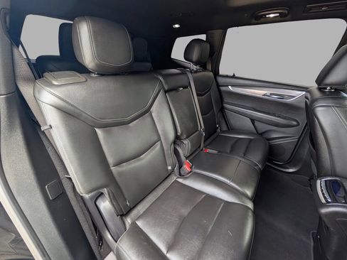 Used 2021 Cadillac XT6 Luxury w/ LPO, Floor Liner Package AWD/4WD image 26