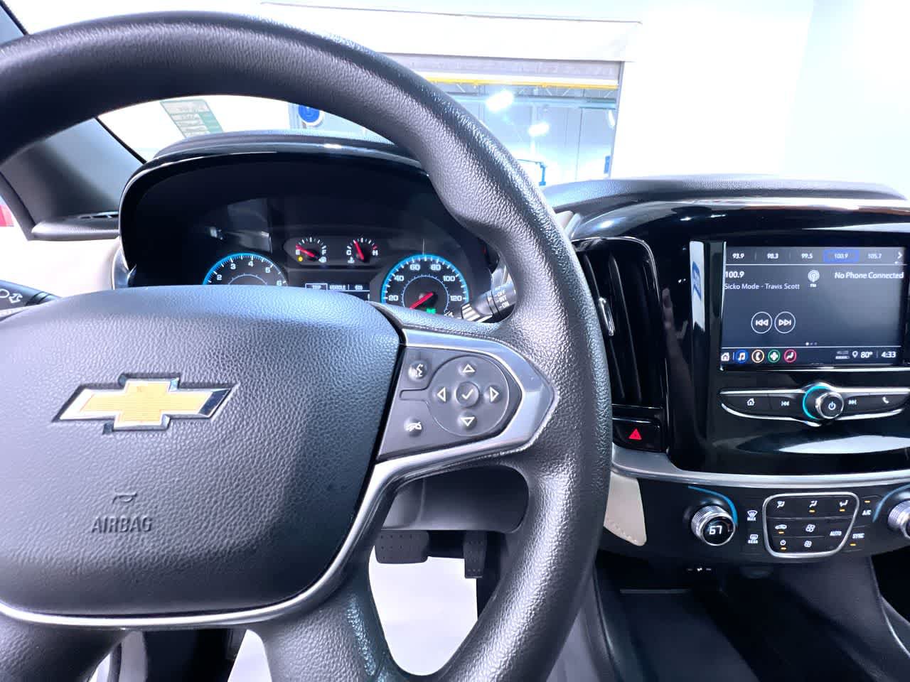 Used 2023 Chevrolet Traverse LS FWD image 21
