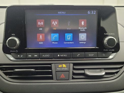 Used 2022 Nissan Altima 2.5 S FWD image 25
