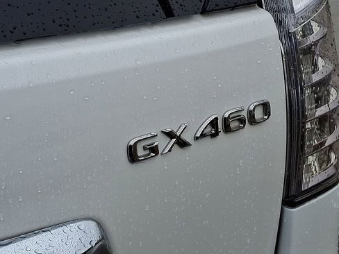 Used 2021 Lexus GX 460 Premium w/ Premium Package image 35