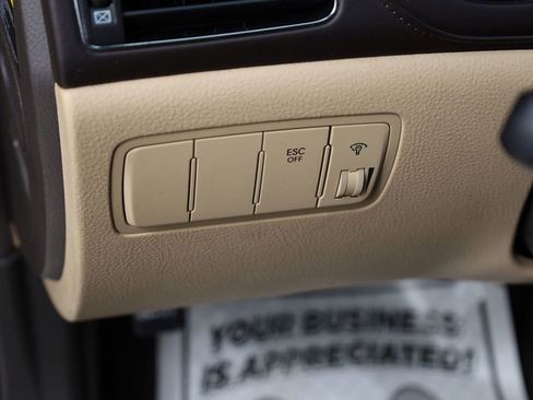 Used 2010 Hyundai Genesis 4.6 image 39