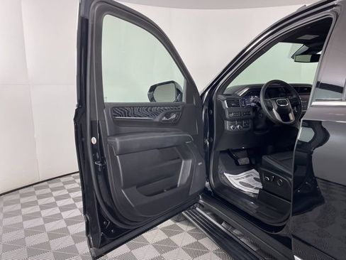 Used 2023 GMC Yukon Denali w/ Max Trailering Package AWD/4WD image 17