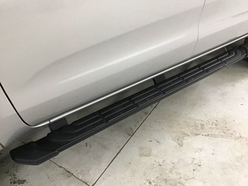 Used 2019 Ford Ranger XLT w/ FX4 Off-Road Package image 10