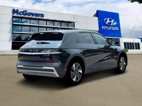 New 2026 Hyundai Ioniq 5 SE AWD/4WD image 7