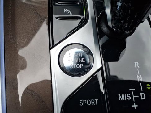 Used 2023 BMW X5 xDrive40i w/ M Sport Package AWD/4WD image 29