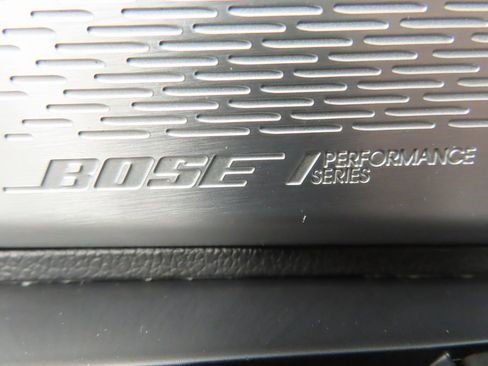 Used 2024 GMC Acadia Denali image 63