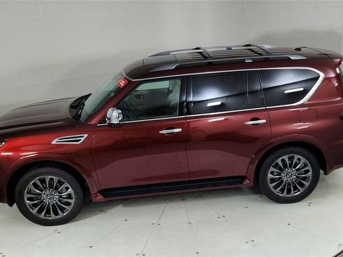 Certified 2024 Nissan Armada Platinum w/ Cargo Package image 16