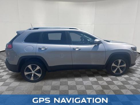 Used 2019 Jeep Cherokee Limited AWD/4WD image 4