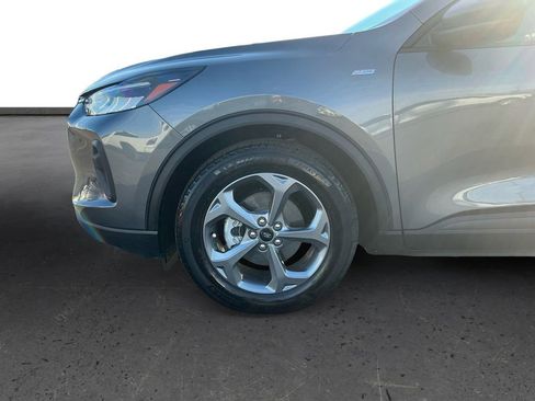 Used 2025 Ford Escape ST-Line w/ Tech Pack #1 image 13