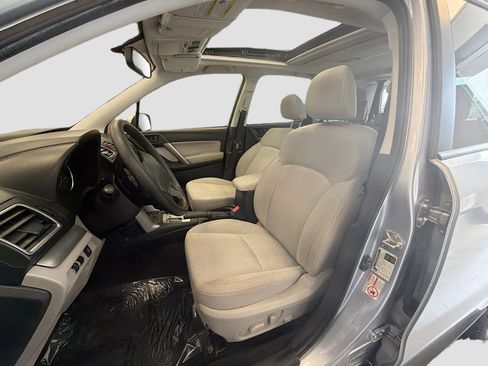 Used 2016 Subaru Forester 2.5i Premium w/ All-Weather Package AWD/4WD image 13