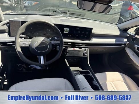 Used 2024 Hyundai Sonata SEL AWD/4WD image 13