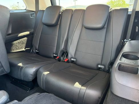 Used 2023 Mercedes-Benz GLS 450 4MATIC image 35