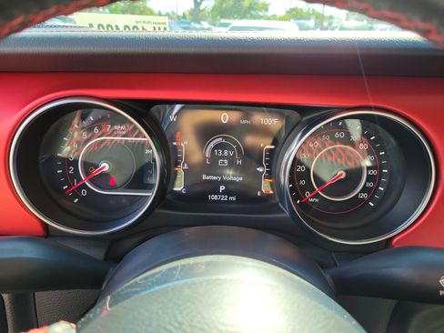 Used 2022 Jeep Gladiator Rubicon w/ LED Lighting Group AWD/4WD image 25