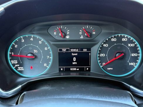 Used 2022 Chevrolet Equinox LS image 20